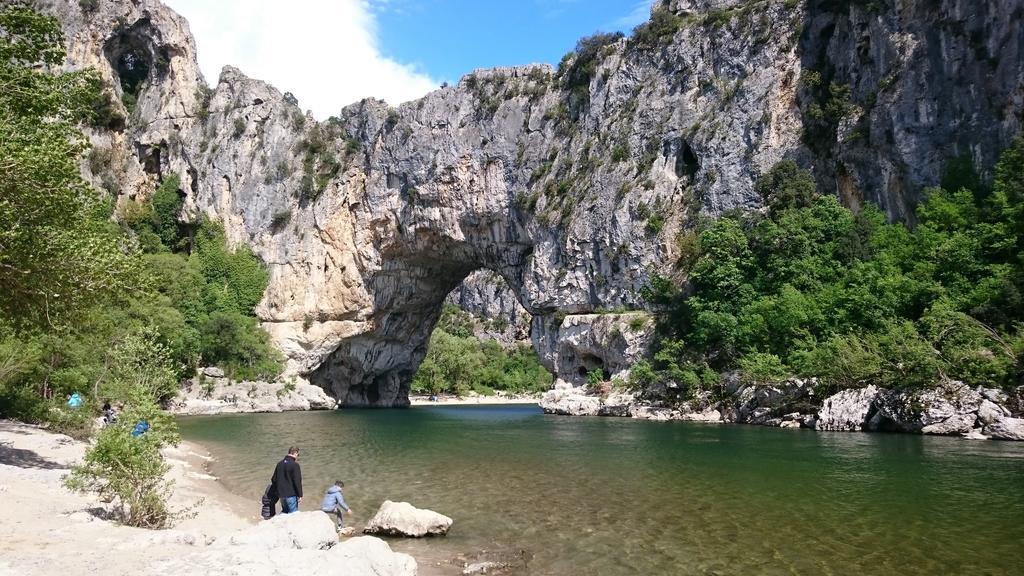 Ardeche - Gites Objectif Evasion Montréal 외부 사진