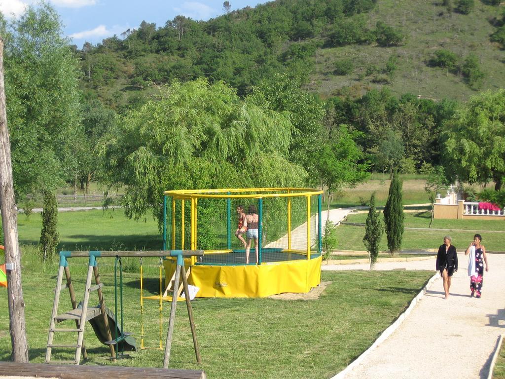 Ardeche - Gites Objectif Evasion Montréal 외부 사진